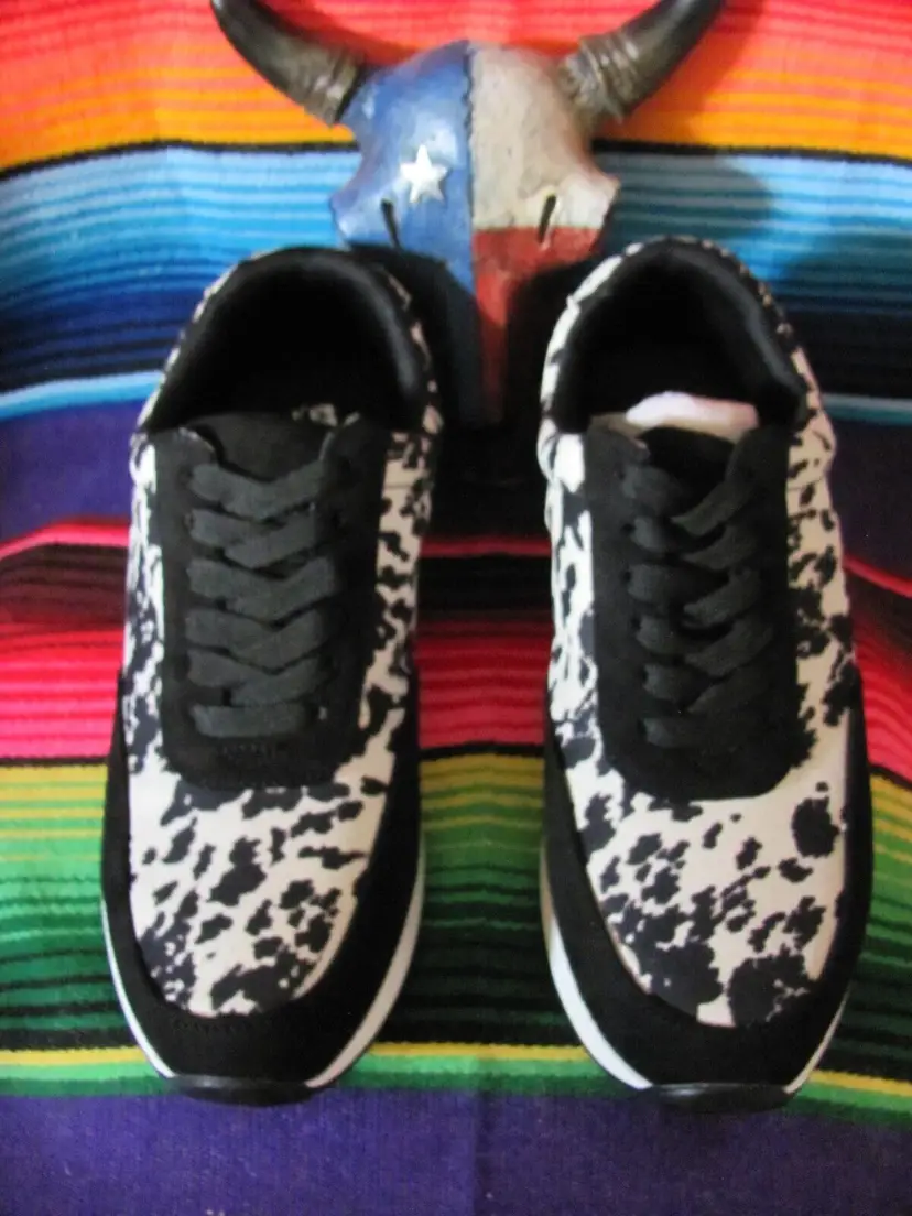 CRAZY TRAIN LADIES COWPRINT TENNIS SHOES NIP