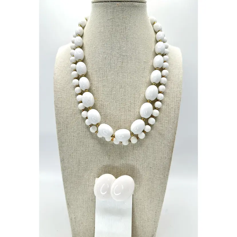#172 White Bead Set