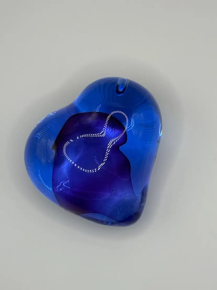 KOSTA BODA Purple Heart Paperweight HEARTBEAT Bertil Vallien Signed & Numbered
