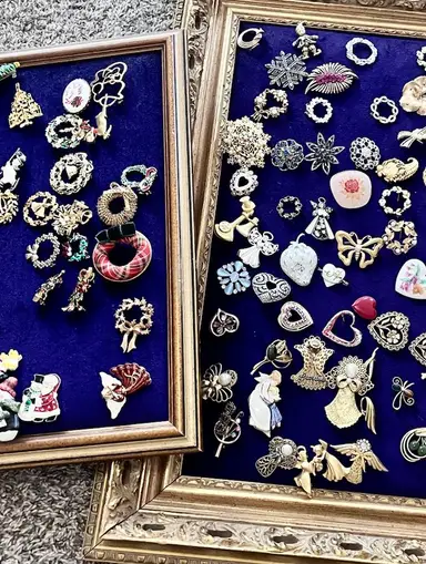 Brooches Galore! Only $5 Starts! 😍