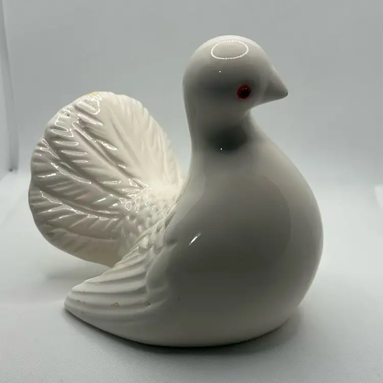 Dept. 56 White Fantail Dove Red Eyes Vintage Xmas Decor