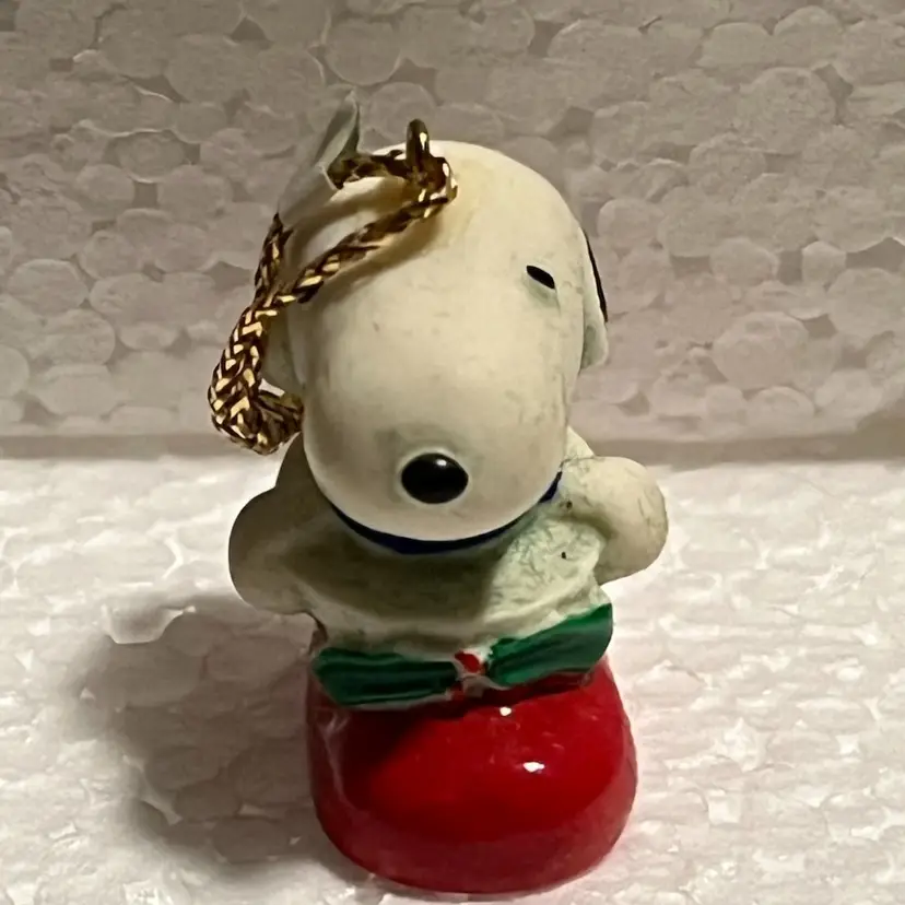 Hallmark Miniature Ornament As Pictured