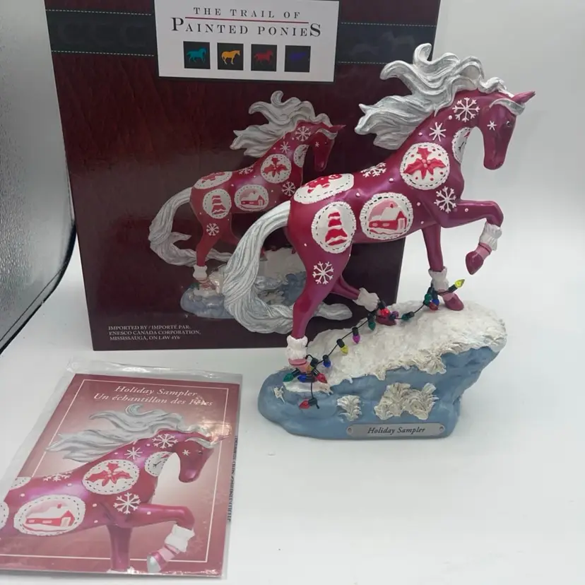 TRAIL OF PAINTED PONIES Holiday Sampler Low 1E/1058Christmas 2025 Winter Scenes