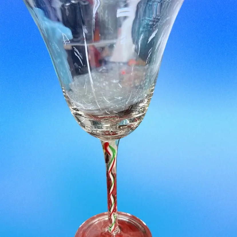 Beautiful Holiday Set Of 5 , Pier 1 Imports hand-blown art glass wine goblet with candy ribbon stem. Likely Made In Italy.