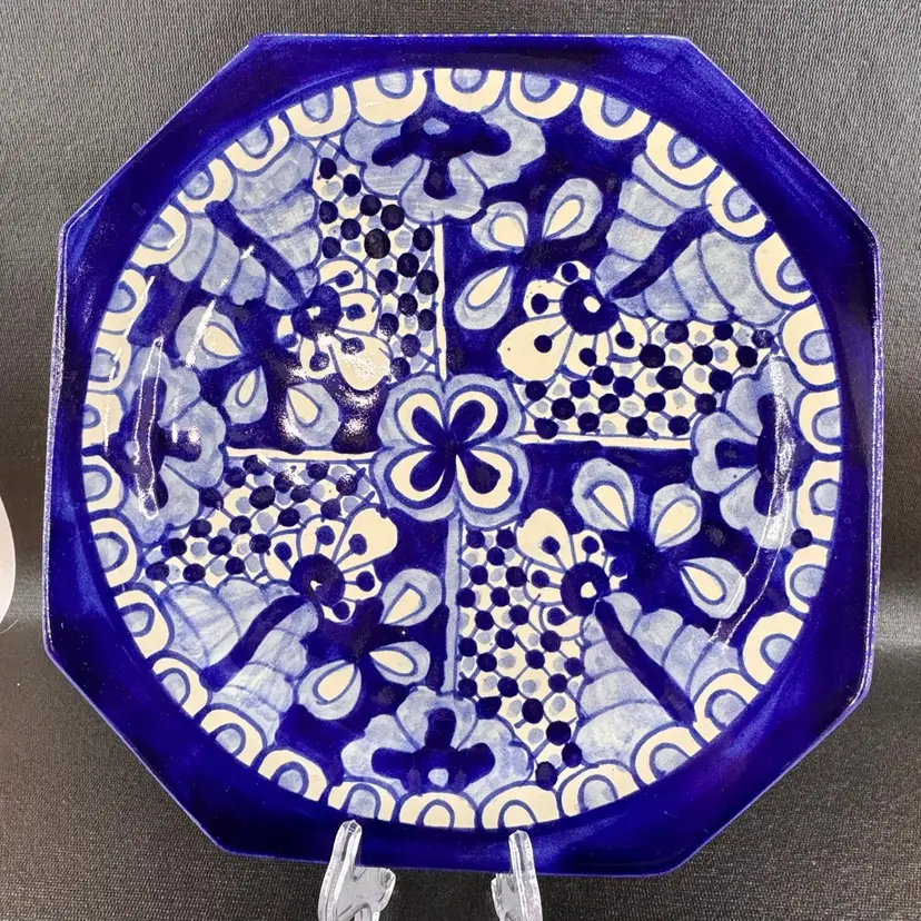Talavera Mexican Redware Pottery Decorative Wall Plate Blue And White