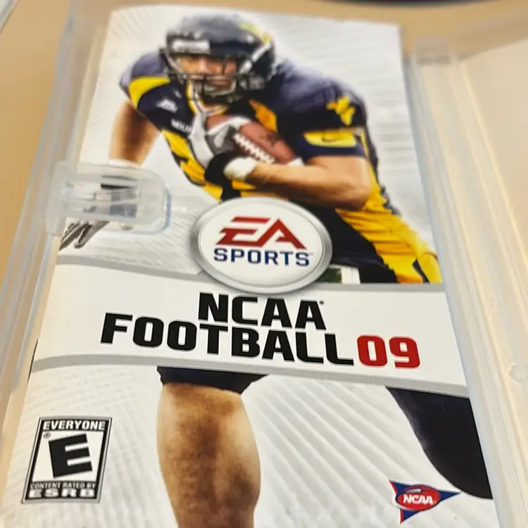 PSP - Complete In Case - NCAA Football 09