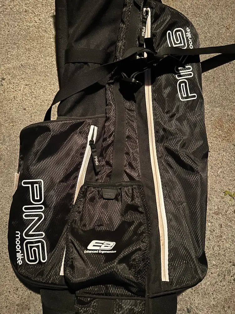 Ping Golf Moonlite Double Strap Carry Sunday Par 3 Bag