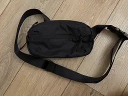 Tomtoc 1.5L Sling
