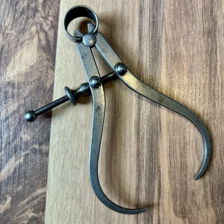 L.S. Starrett Co. No. 75A-4 4" Outside Spring Calipers with Flat Legs