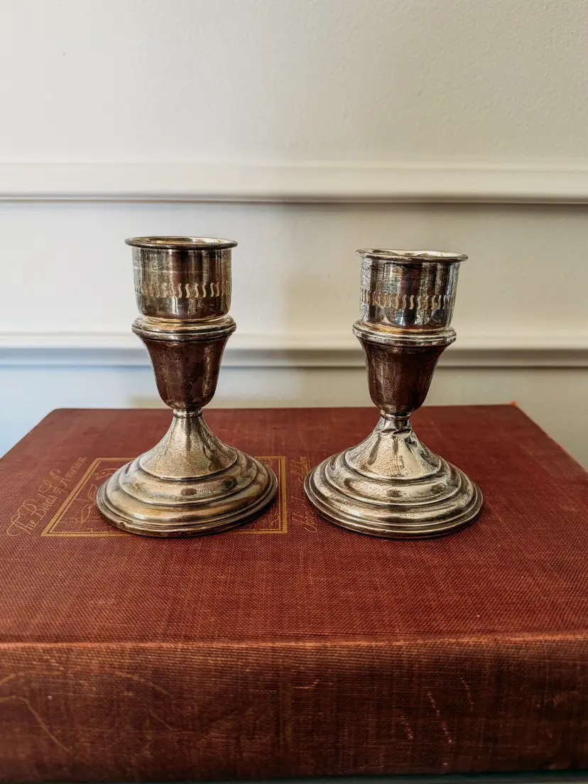 Pair of Elegant Sterling Silver Lunt 041 Candlesticks with Screw in Extender Holders