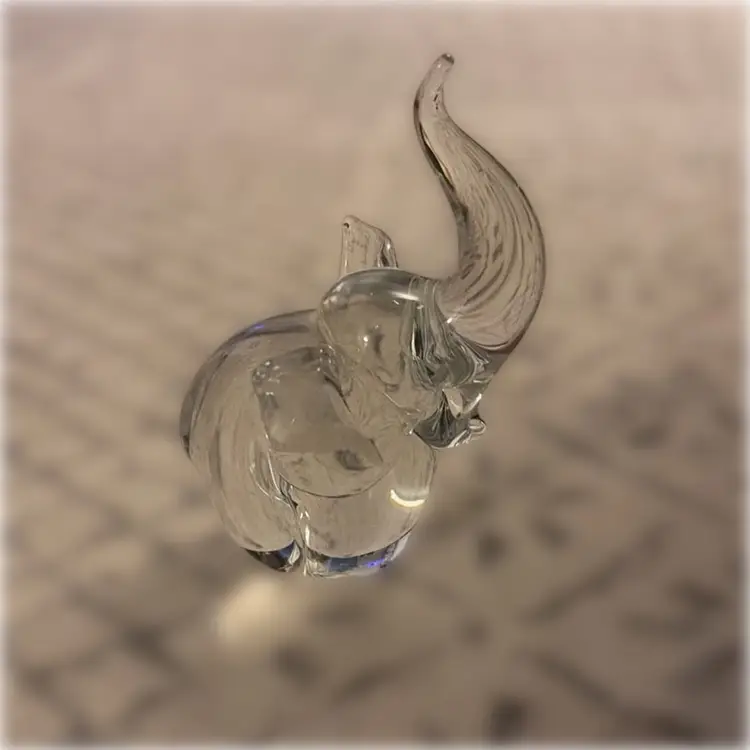 Glows! Vintage Lindstrom Spectrum Crystal Hand Sculptured Elephant - 5.5” from base to trunk