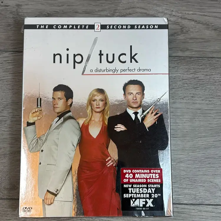 Nip/Tuck The Complete 2nd Season DVD SEALED
