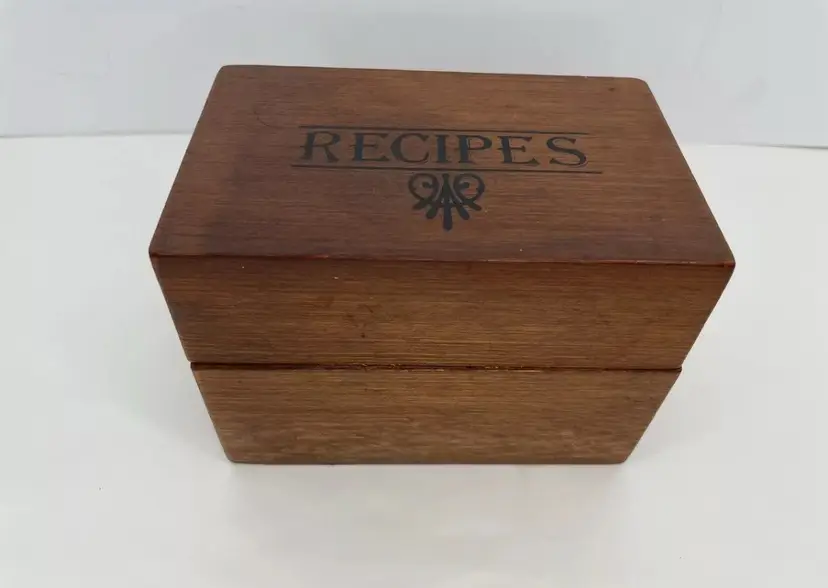 Vintage Kitchen Recipe Wooden Box for Index Cards Storage Recipes