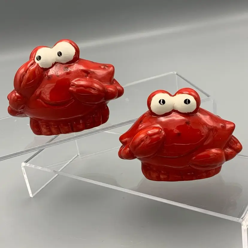 Nautical Beach Whimsical Smiling Red Crabs Salt Pepper Shaker Set With Stoppers