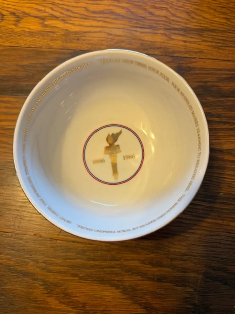 Vintage 1986 Avon Liberty Centennial Decorative Bowl – Statue of Liberty 100th Anniversary