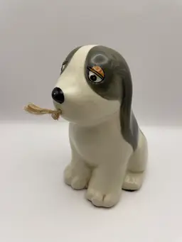 Adorable ceramic, dog, string holder! Nice condition!