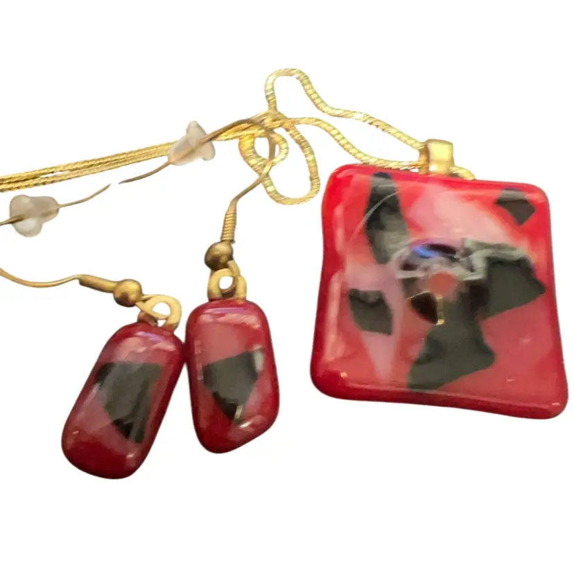 Set- Red, Black And White 1” Art Glass Pendant Accompanied By 16” 925 Italy, GT Necklace And Matching Hook Back Earrings Dangle