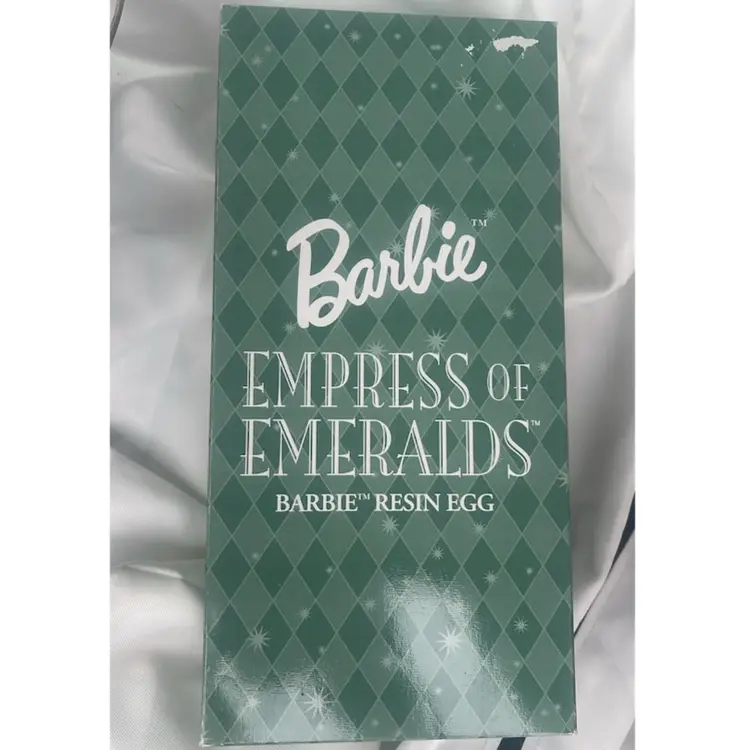 Barbie
EMPRESS OF EMERALDS - BARBIE RESIN EGG
