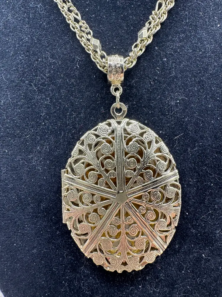 Vintage Gold Tone “1928” Locket Double Strand Necklace New With Tags