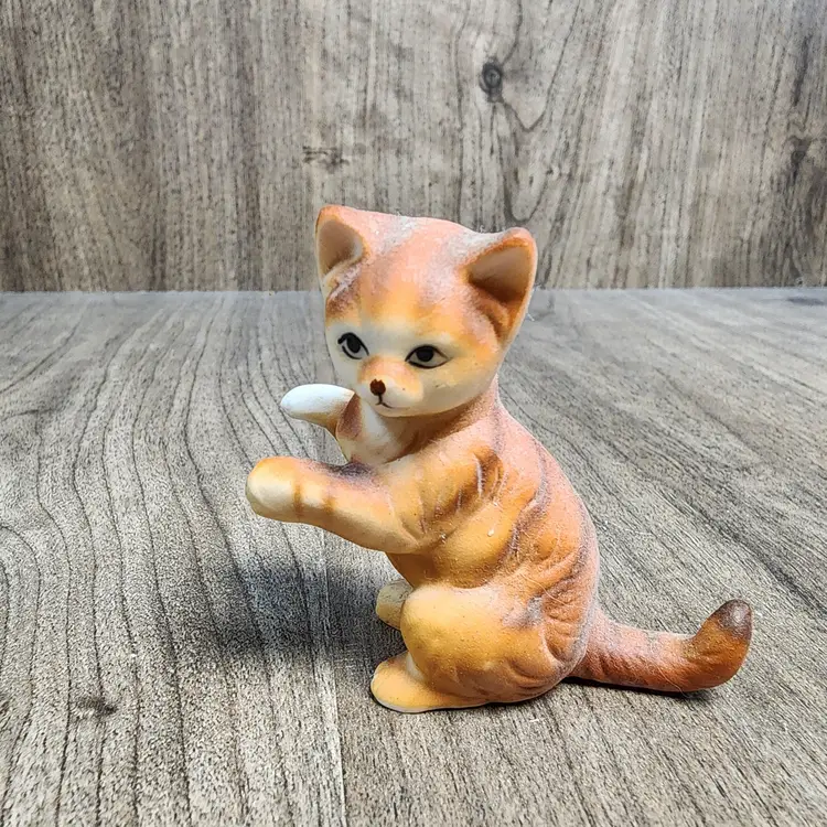 3 Bone China Kitties