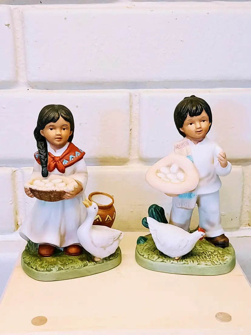 VINTAGE HOMCO FIGURINES #1409 SOUTHWESTERN GIRL AND BOY SET