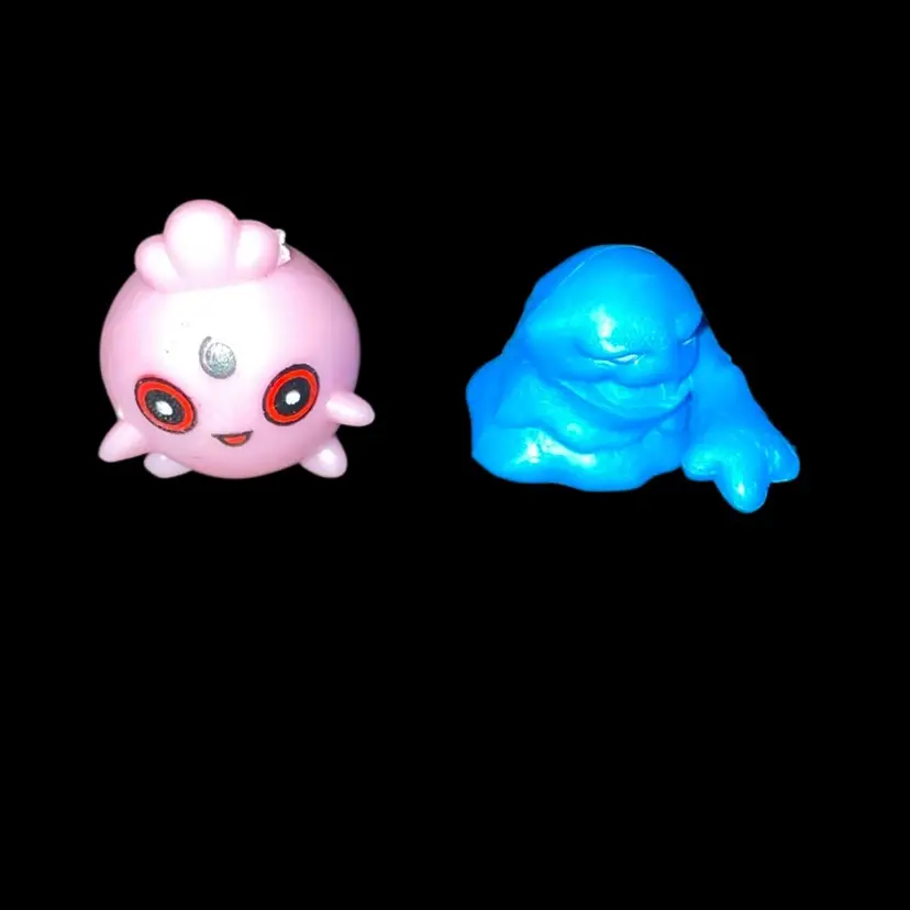 #01- Two Pokémon Figures As Pictured