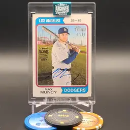 Max Muncy Auto 2024 Topps Archives Signature Series Baseball Heritage On Card Autograph Numbered 47/67 - Card #194 - Los Angeles Dodgers Baseball Card