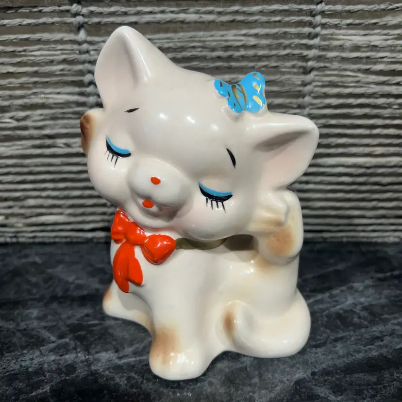 Cute Cat Kitten Ceramic Piggy Bank Mid-Century Collectable HARD TO FIND