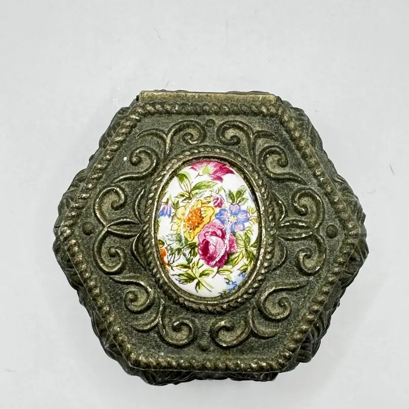 Vintage Silvertone Victorian Floral Cameo Trinket Box Lidded, Made in Japan
