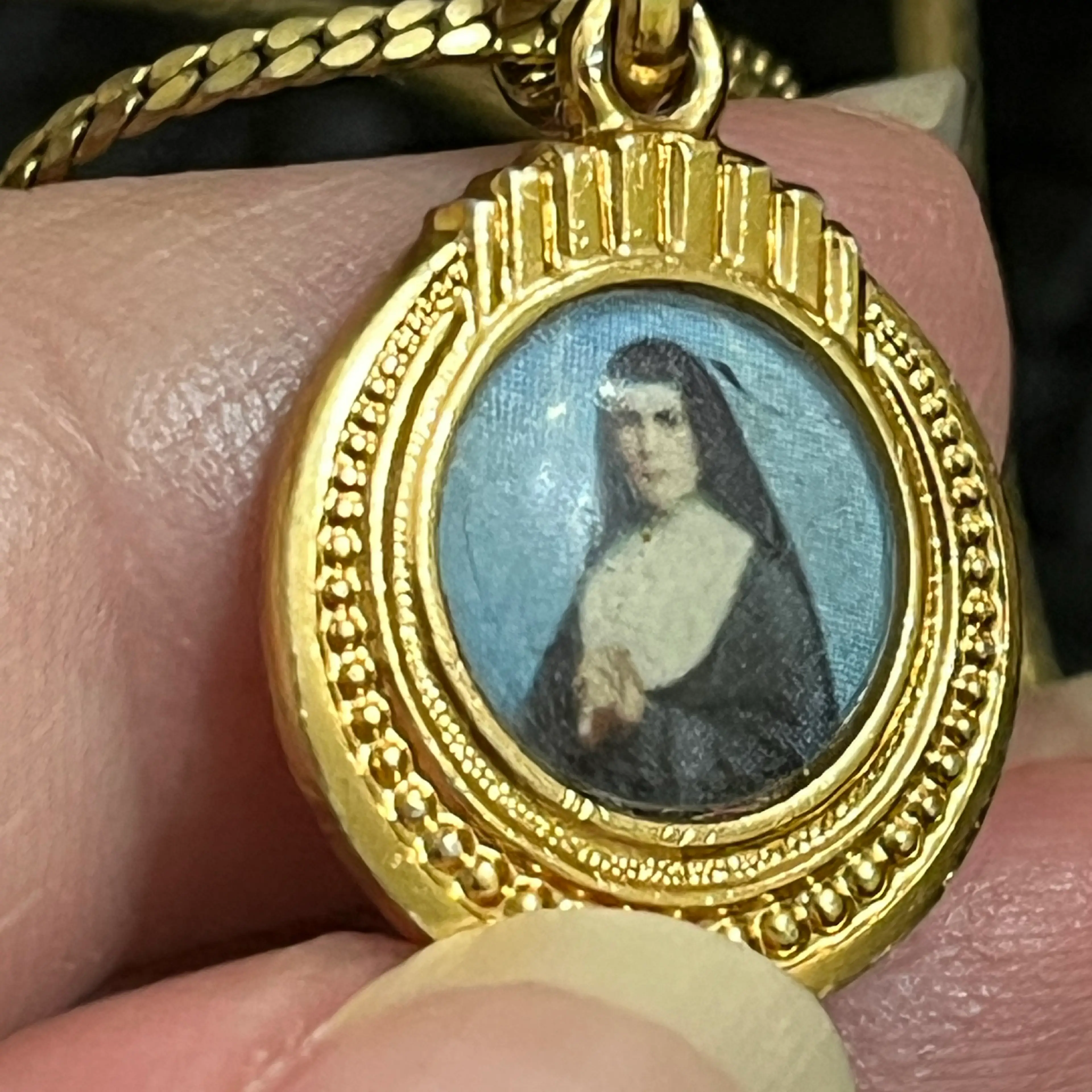 Image 2 of 6