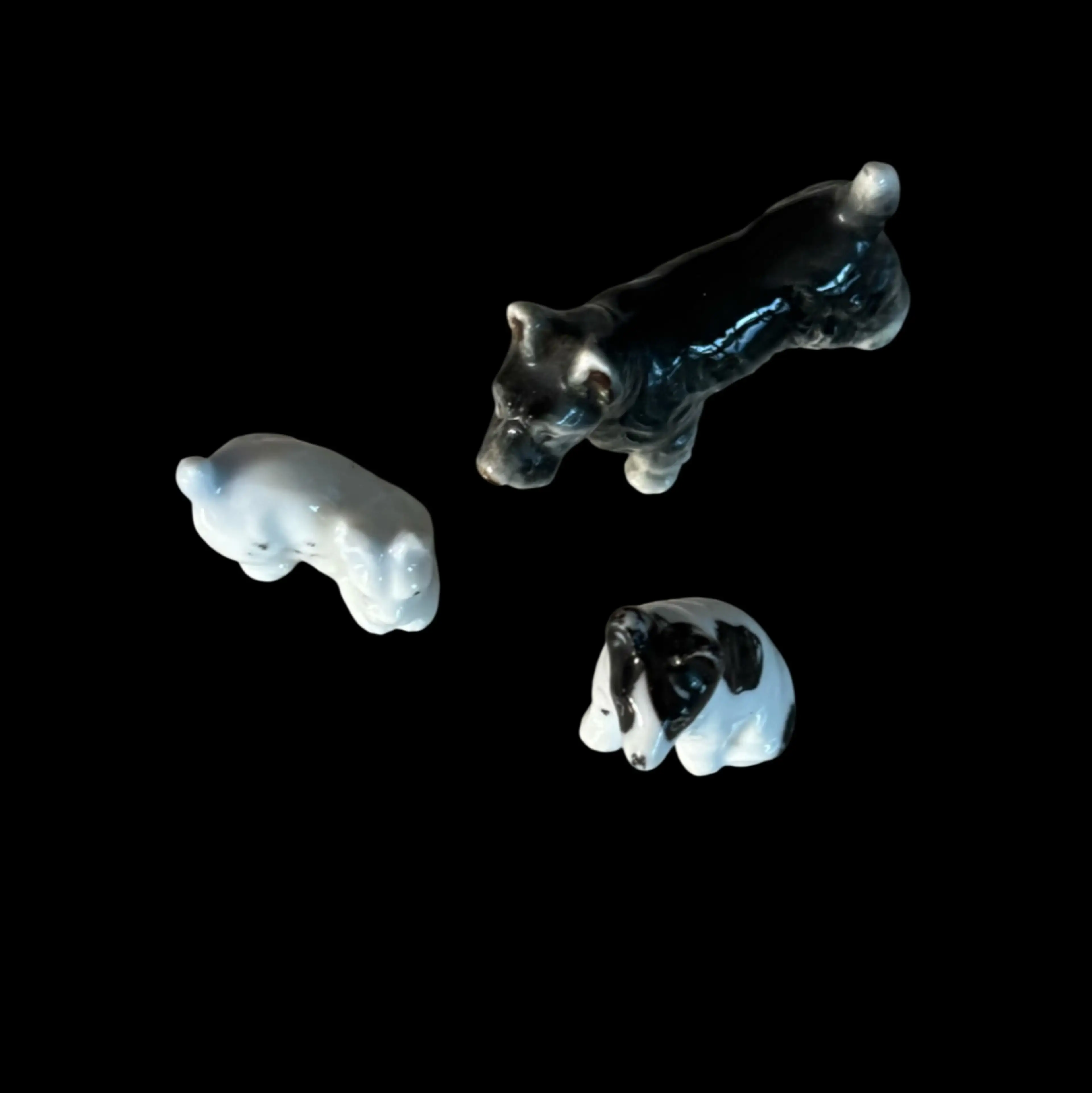 Image 3 of 4