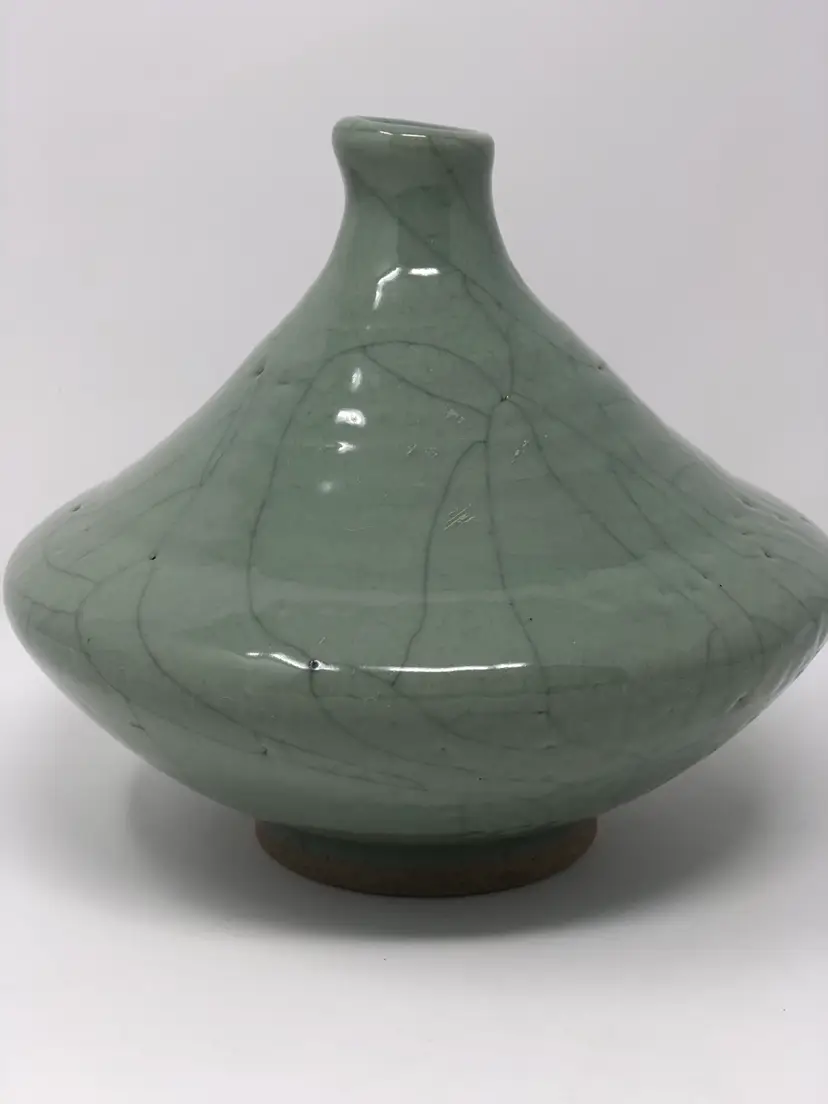 Celadon Pottery Flat Moon Vase