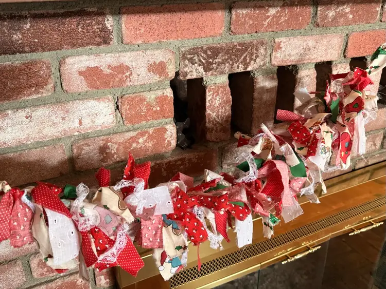 Christmas Happy Scrappy Buntings