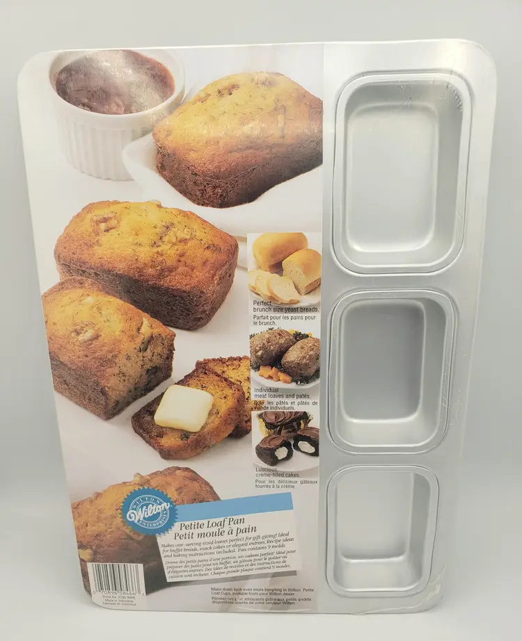Wilton Petite Mini Loaf Pan 9 Servings Cake NEW 2105 Vintage 1994 Cookie Bars. Sealed in package! Made in Indonesia in 1994.