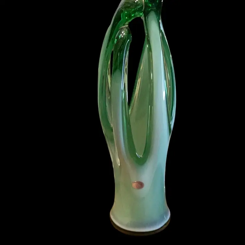 Hecho En Mexico Stretch Green Vase