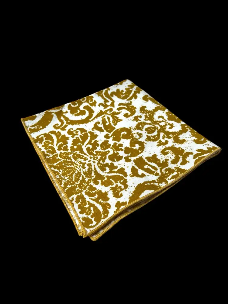 Set Of 4 Gold And White Retro Cloth Dinner Napkins 14.5"