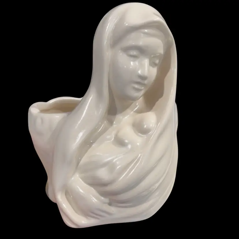 #04 Haegar Pottery Madonna & Child Planter. READ 5.5”