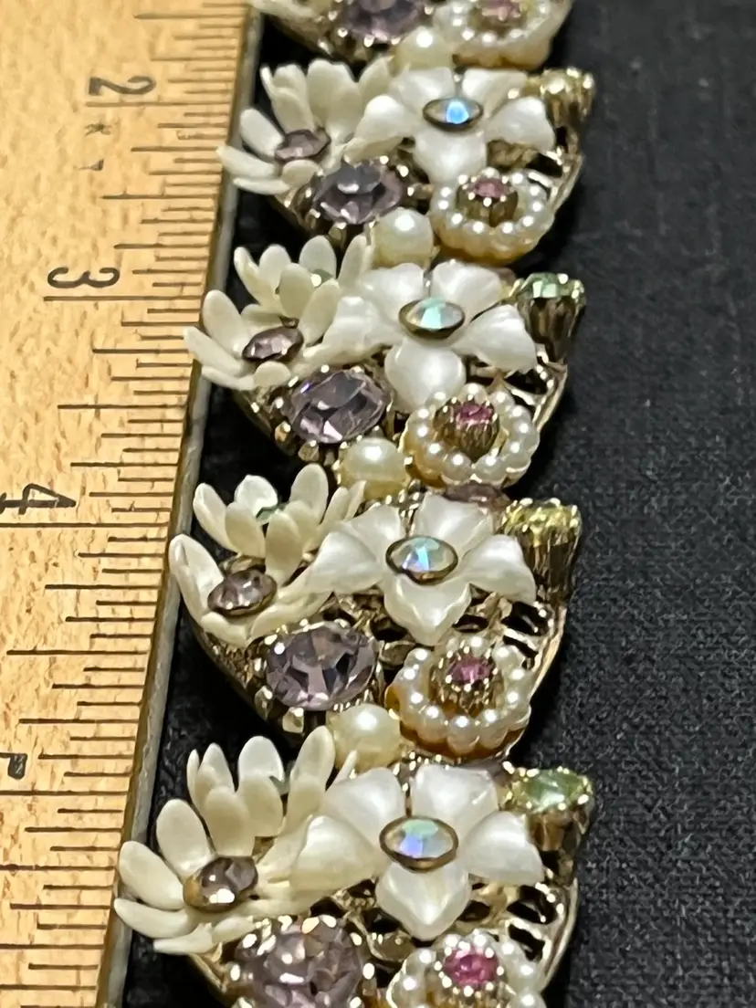 Art Arthur Pepper Lucite Rhinestone Floral Bracelet 7”