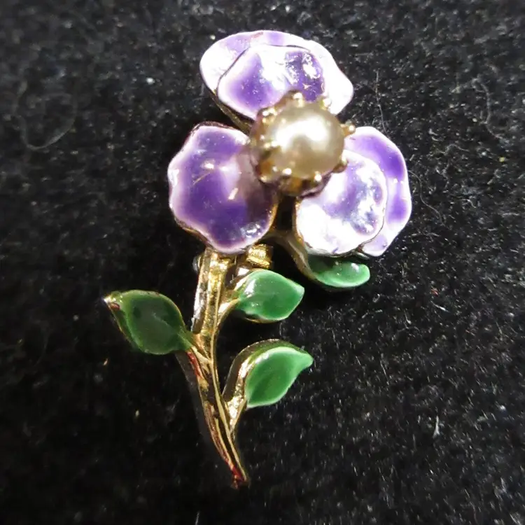 Vintage Small Enamel on Gold Tone Metal Purple Violet Flower Brooch Pin with Faux Pearl - 3/4 Inch Long