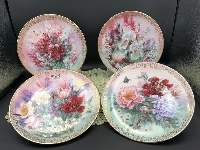Vintage Set Of 4 “Symphony Of Shimmering Beauty Series By Lena Liu 1991