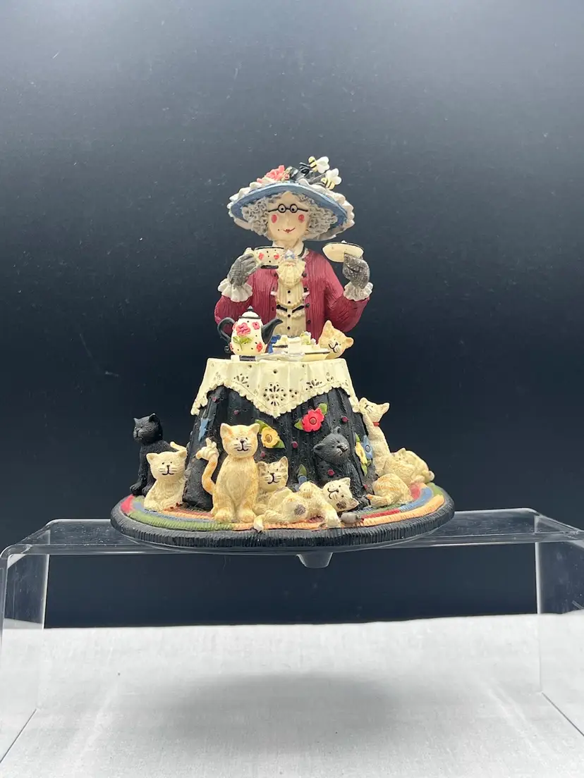 #273B Vintage 1997 San Francisco Music Box Co. 'Tea For Two' By Ruth Ninneman