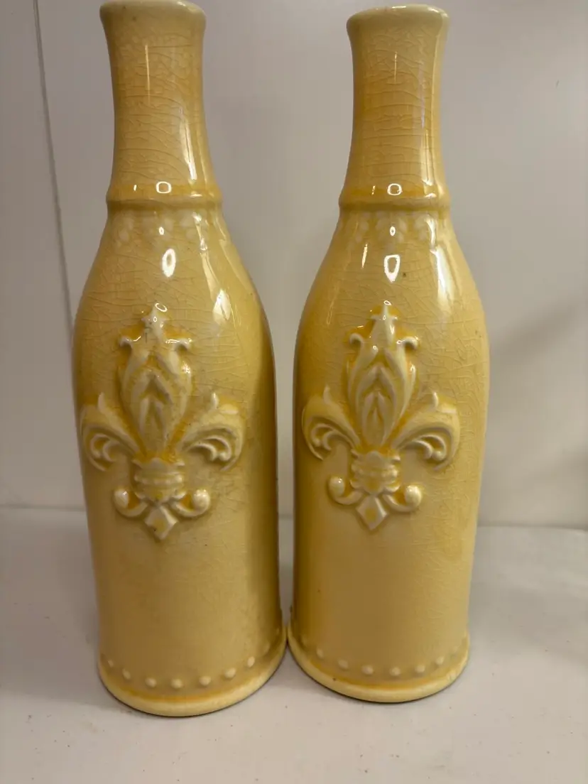 Vtg. Signed Renee Dubois Fleur De Lis Ceramic Decanters Oil/vinegar Dispensers