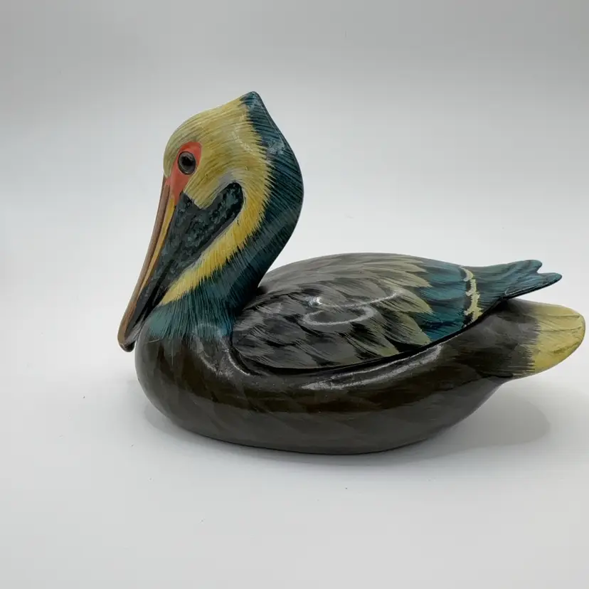 Unmarked Wood Bird With Lacquered Interior 4.25” Tall X 6.5” Long