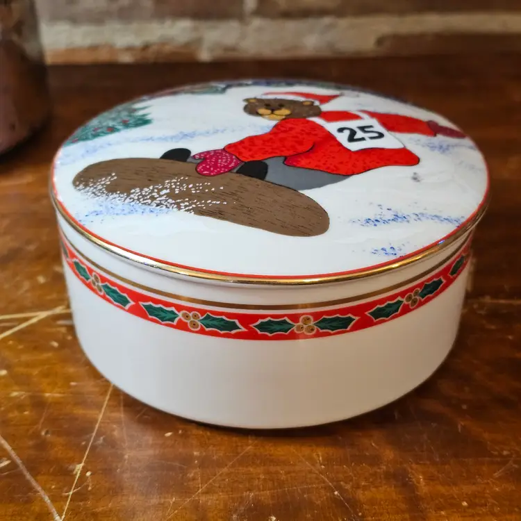 Vintage 1980's Mikasa Snowboard Teddy Christmas Trinket Box/Candy Dish Made in Japan
