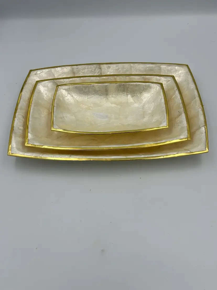 set Of 3 Capiz Decorative Nesting Plates/Trays