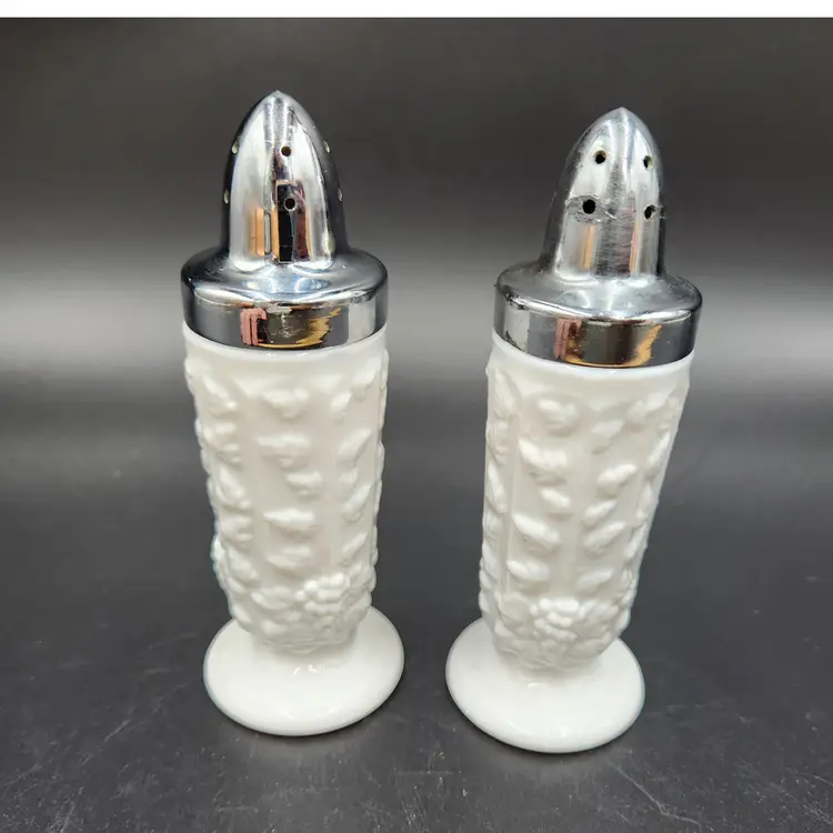 Vintage Westmoreland Paneled Grape Pattern Milk Glass Salt And Pepper Shakers