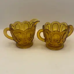 LE Smith Moon And Stars Amber Creamer And Sugar Set With Handles, 3” Tall x 3-1/2” Wide
