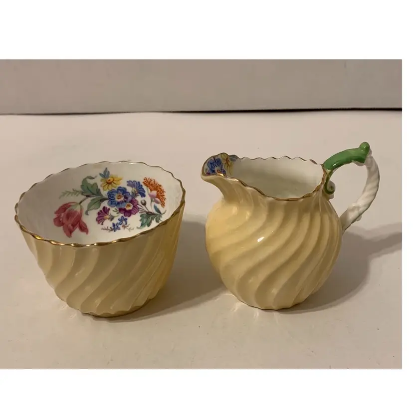 Aynsley Bone China 602 Pale Yellow Individual Creamer & Sugar