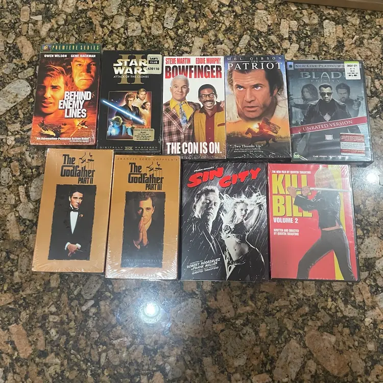 Lot of 9 New Sealed VHS & DVD Blade Godfather Star Wars Kill Bill Sin City