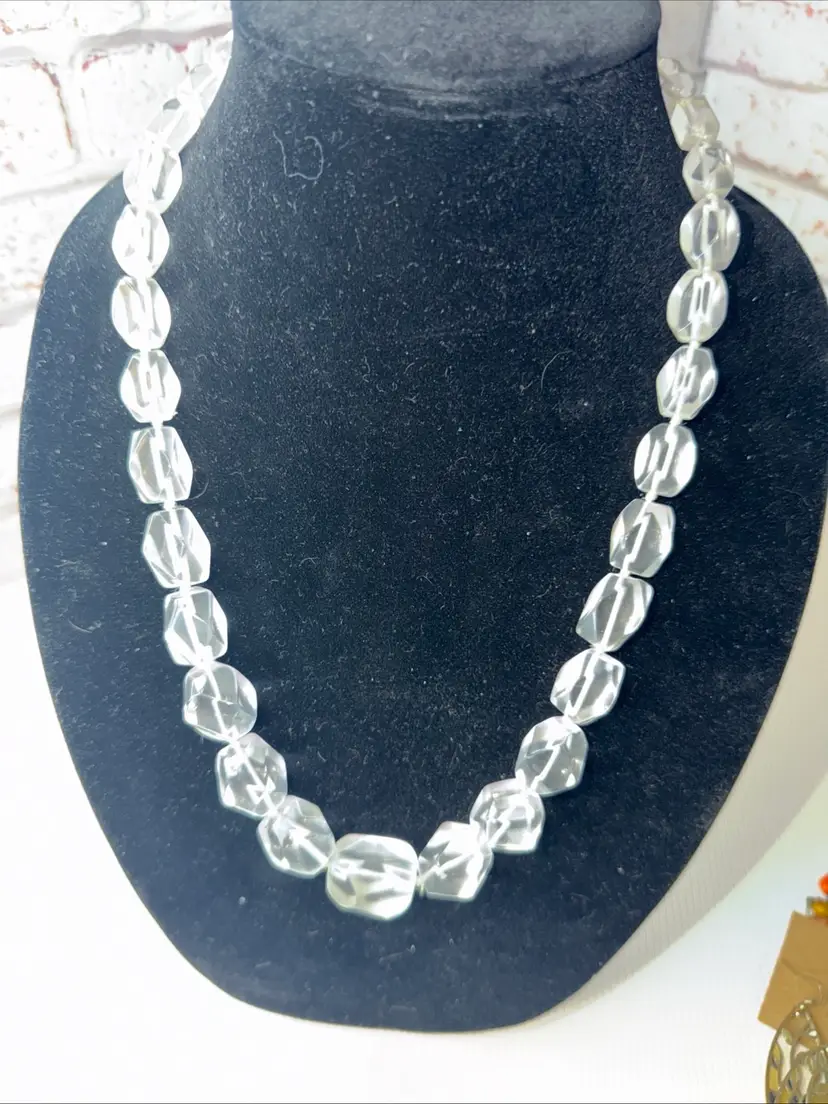 ColdWater creek Clear Glass Beads